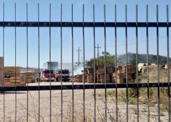 Terzo incendio nella zona industriale di San Salvo, avviati accertamenti sulle cause