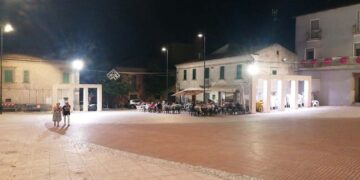 «I colonnati della piazza di Cupello andrebbero rimossi per dare dignità al contesto architettonico»