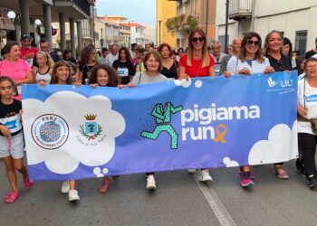 Pigiama Run a San Salvo, le immagini del corteo a sostegno della Lilt
