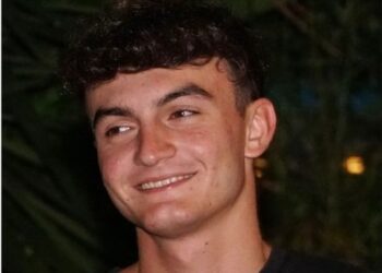 Auto esce di strada sulla SS16, muore 19enne. Ortona proclama il lutto cittadino