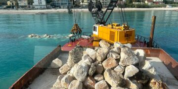 Erosione costiera, a Fossacesia terminati i lavori alle scogliere frangiflutti nel tratto nord