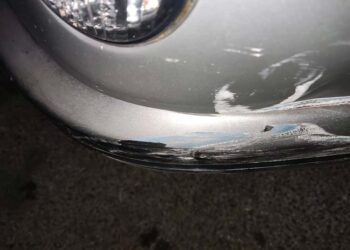 «Auto in sosta danneggiate in viale D’Annunzio»