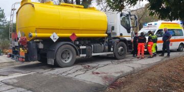 Autocisterna in manovra investe 84enne a Montazzoli