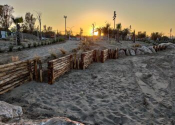 Staccionate e massi per arginare il problema della sabbia sul nuovo lungomare di San Salvo