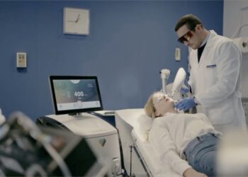 “Chiaro Benessere” col Dott. Luca Memmo, specialista in chirurgia estetica e laserterapia