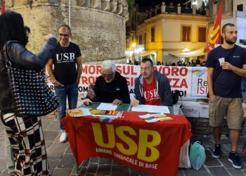 Stop alle morti sul lavoro, l’Usb raccoglie le firme: «Fermiamo la strage»