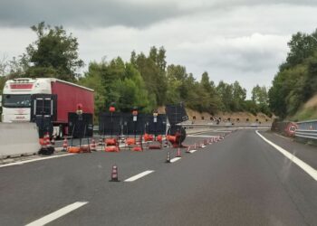L’A14 è un continuo cantiere infinito. «Troppi disagi, diminuire i costi per i cittadini»