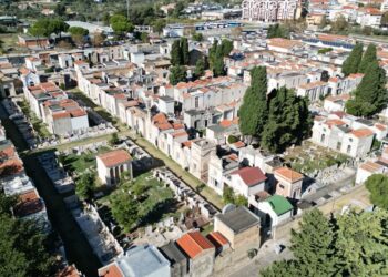 Domani riapre il cimitero, d’Elisa: «La chiusura era precauzionale»