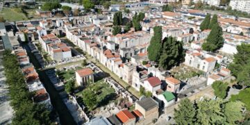 Domani riapre il cimitero, d’Elisa: «La chiusura era precauzionale»