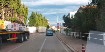San Salvo, container cade in strada dal camion che lo trasportava