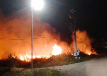 Ancora fiamme nel Vastese, ampio fronte di fuoco in contrada Ributtini