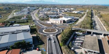 Percorribile la nuova rotatoria, a Punta Penna riaperta la statale 16