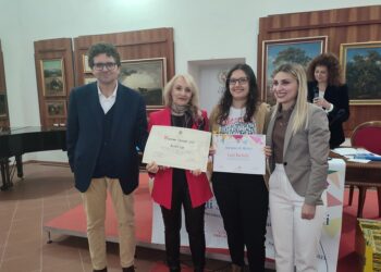 Diplomati con 100/100, per loro l’attestato di merito del Comune