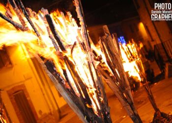 Riti del fuoco, il 24 dicembre l’accensione delle farchie di Fraine