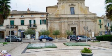 Ritardi nell’allaccio della corrente, slitta l’apertura della pista di ghiaccio