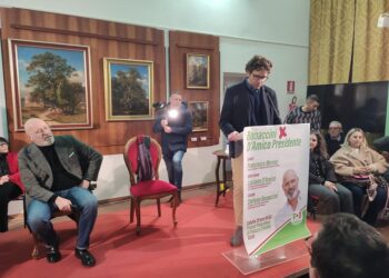 Bonaccini a Vasto: «Campo largo nazionale? Domanda di cui non me ne frega niente»