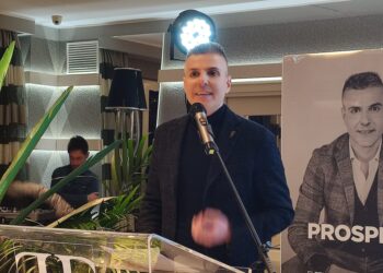 Marsilio lancia la candidatura di Prospero. «In Regione risultati dopo 20 anni di nulla cosmico»