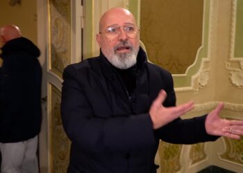 Vasto, alla domanda sul Superbonus Bonaccini inizia a urlare