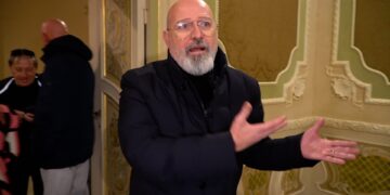 Vasto, alla domanda sul Superbonus Bonaccini inizia a urlare