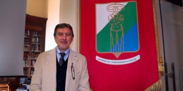 Il “Guerriero di Capestrano” per unire: presentato il nuovo stemma della Regione