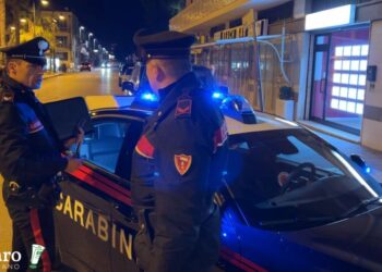 Il 45enne accoltellato ancora in prognosi riservata, in ospedale anche l’aggressore