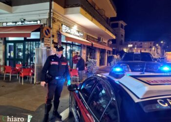 Tentata rapina a “La Sterlina” finisce nel sangue: due accoltellati a Vasto Marina