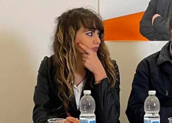 Angela Menna replica al suo ex gruppo: «Non ho tessere di partito, polemiche livorose»