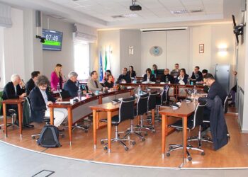 San Salvo, approvati bilancio e tariffe Imu. L’opposizione diserta, presente solo Travaglini