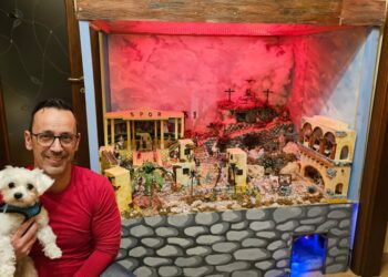  Il presepe pasquale: la splendida creazione di Giuseppe De Felice e Monica Notaro