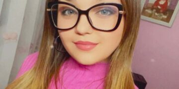 Morire a 15 anni, il dolore della comunità scolastica: «La nostra Martina per sempre una di noi»