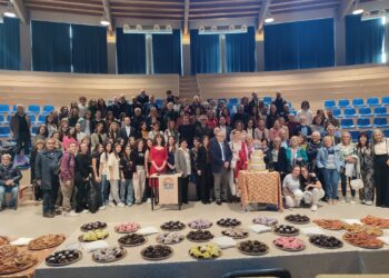 Ex professori e studenti si ritrovano per festeggiare i 70 anni del liceo classico “Pudente”