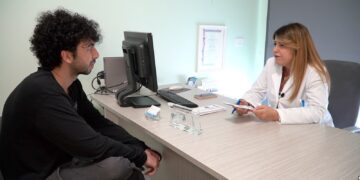 Cervicale: cause, sintomi e rimedi contro il dolore