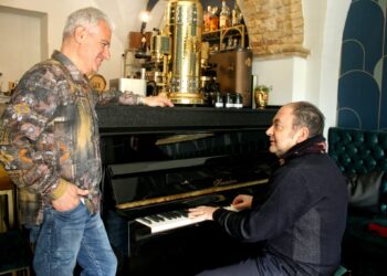 Giuseppe Monopoli e Alessandro Bronzo: i Bromo tornano sulla scena con “Un motivo in più”