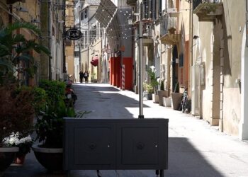 Ztl e aree pedonali, arrivano varchi e fioriere elettroniche. Ecco che ne pensano i cittadini