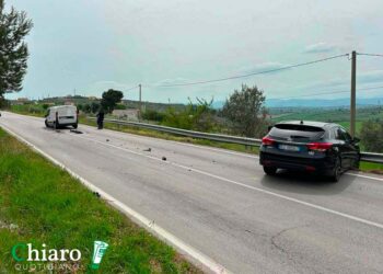 Frontale sulla Sp 181, una persona in ospedale