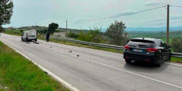 Frontale sulla Sp 181, una persona in ospedale