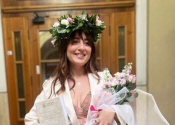 Noemi Martucci si laurea in infermieristica dell’aeronautica