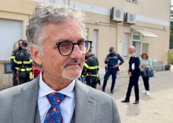 Caldo e rischio incendi, ma pochi vigili del fuoco: pensionamenti, personale sempre più esiguo