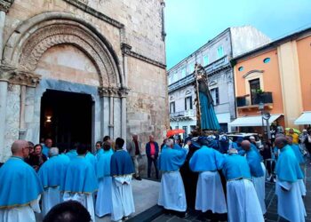 Torna la festa di Maria Santissima dell’Incoronata di Vasto, oggi la solenne processione di andata