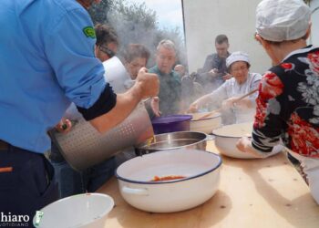 A San Salvo in centinaia in fila per le sagnitelle. Iniziano i festeggiamenti di San Vitale