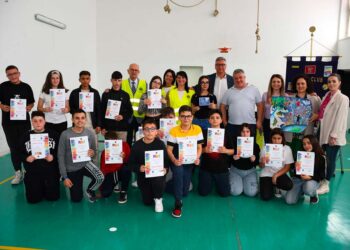 “Un poster per la pace”, al plesso di Fresagrandinaria primo premio a Cristina Bardeglinu