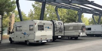 Sosta con disco orario nel parcheggio fotovoltaico e su un lato di lungomare Duca degli Abruzzi