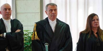 Il tribunale accoglie Monteleone. L’indiscrezione: «Le sedi a rischio potrebbero non chiudere»