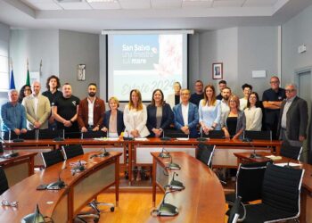 Ecco l’estate sansalvese: Colapesce Dimartino, Lucilla, festival jazz. Tornano i fuochi sul mare