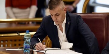 «Variante SS16, macchina mistificatoria di Menna. Il sindaco pensi al casello Vasto centro»