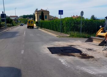 D’Elisa: «Incrocio corso Mazzini-via San Sisto, problema risolto: ripristinata la circolazione»