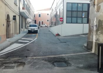 «Strade chiuse e posti riservati lontani da casa, per noi residenti centro storico invivibile»