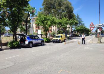 Scontro auto-moto  in corso Mazzini, 32enne in ospedale