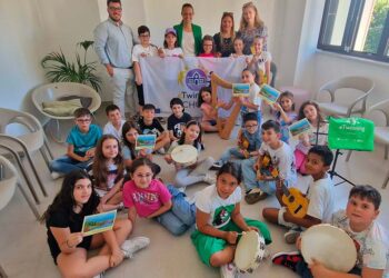 “Cartoline della solidarietà”, il dono dei bambini alla Casa della maternità