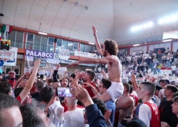Vasto Basket promossa in Serie B: le immagini del tripudio biancorosso